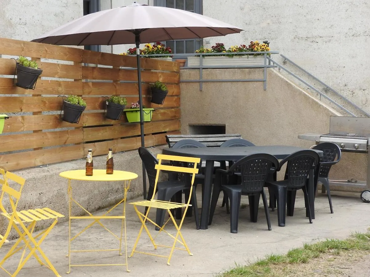 Domaine De Laverchere Pommiers  Bed & Breakfast